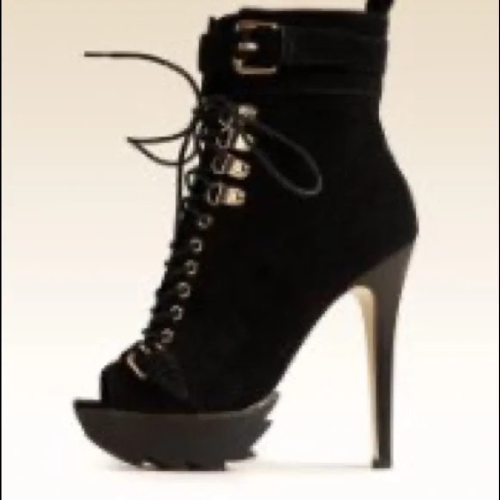Bebe Yasmin Peep Toe Vintage Y2K Black Suede Lace-Up and Zip Booties Size 7